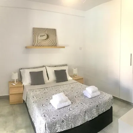 Apartment Sea Green Gardens Beach