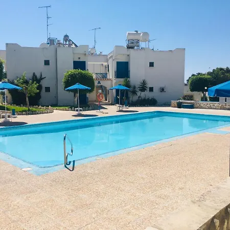 Sea Green Gardens Beach * Larnaca