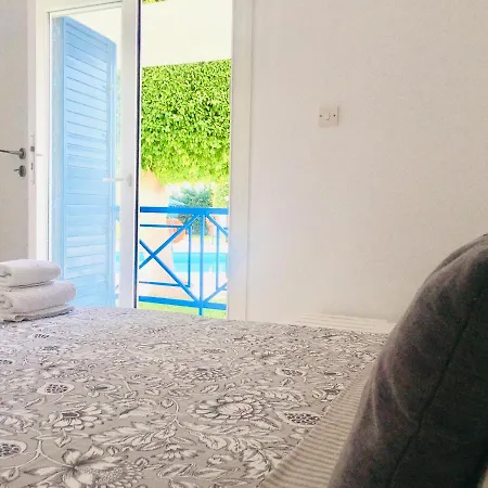 Apartment Sea Green Gardens Beach
